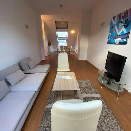 Three Apartment, Ski In&out, Mountain View, * * * * Resort, Apartman