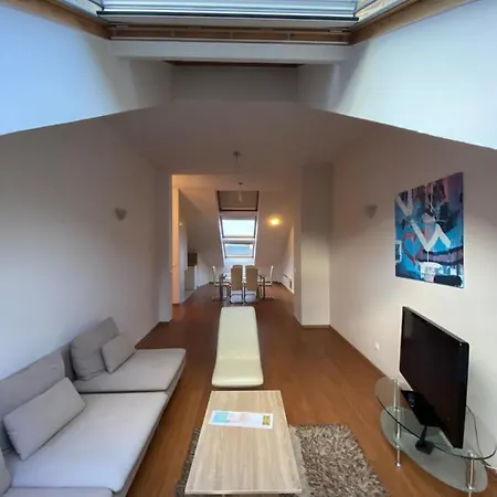 Three Apartment, Ski In&out, Mountain View, * * * * Resort, Apartman Banszko