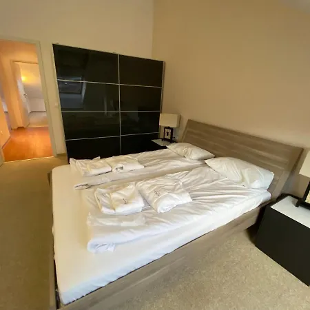Three Apartment, Ski In&out, Mountain View, * * * * Resort, * Banszko