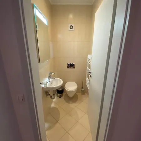 Three Apartment, Ski In&out, Mountain View, * * * * Resort, Apartman Banszko